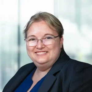 portrait_rahel_senn_v2_rechts_512